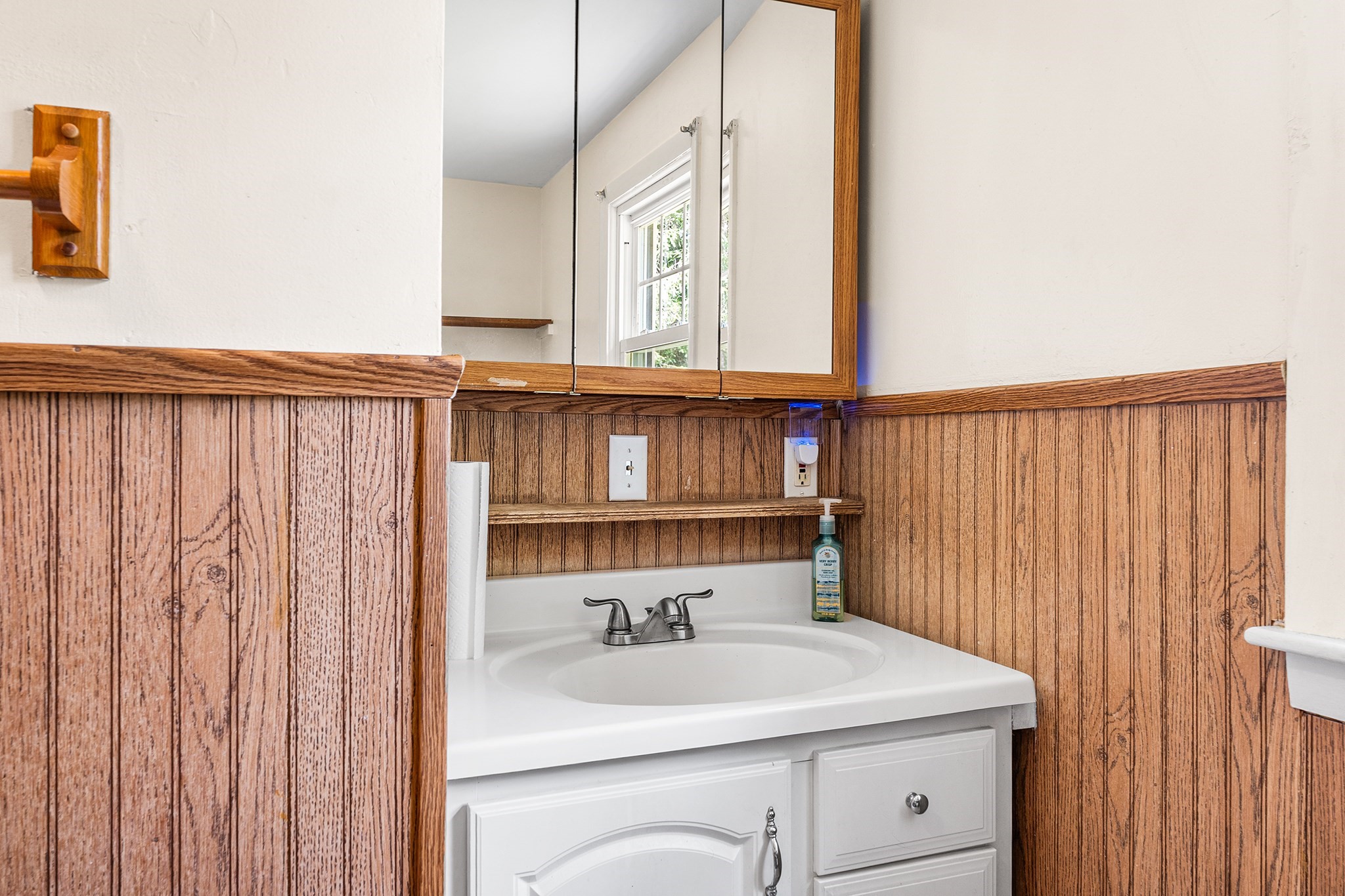 90 Towtaid St, Leicester, MA 01611 - Image 15