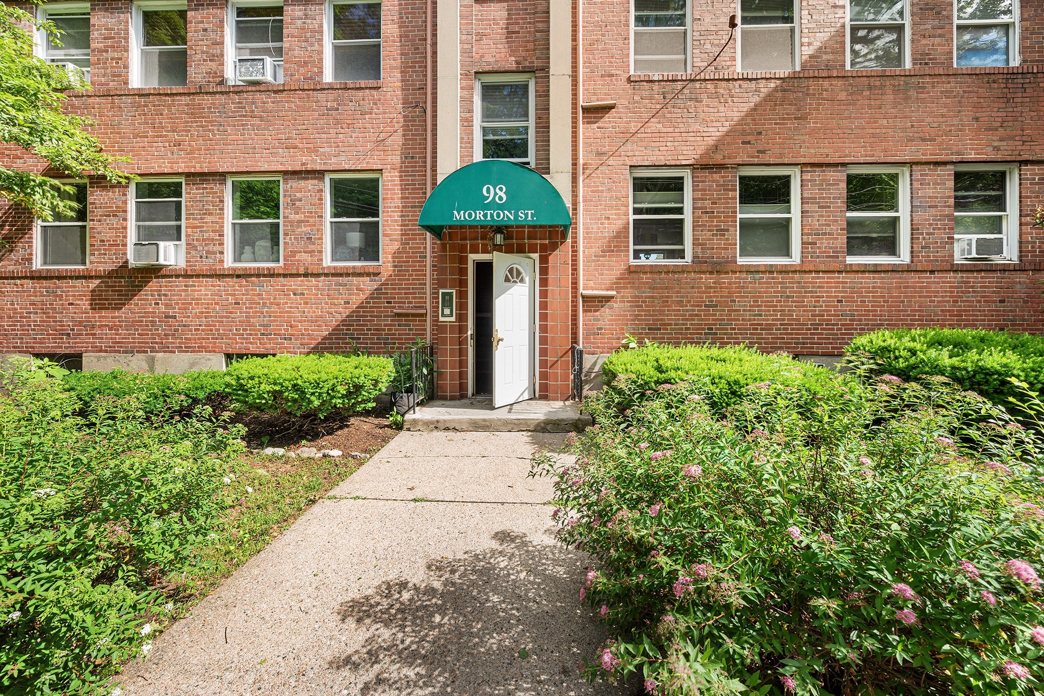 98 Morton St Unit 57, Jamaica Plain, Boston, MA 02130