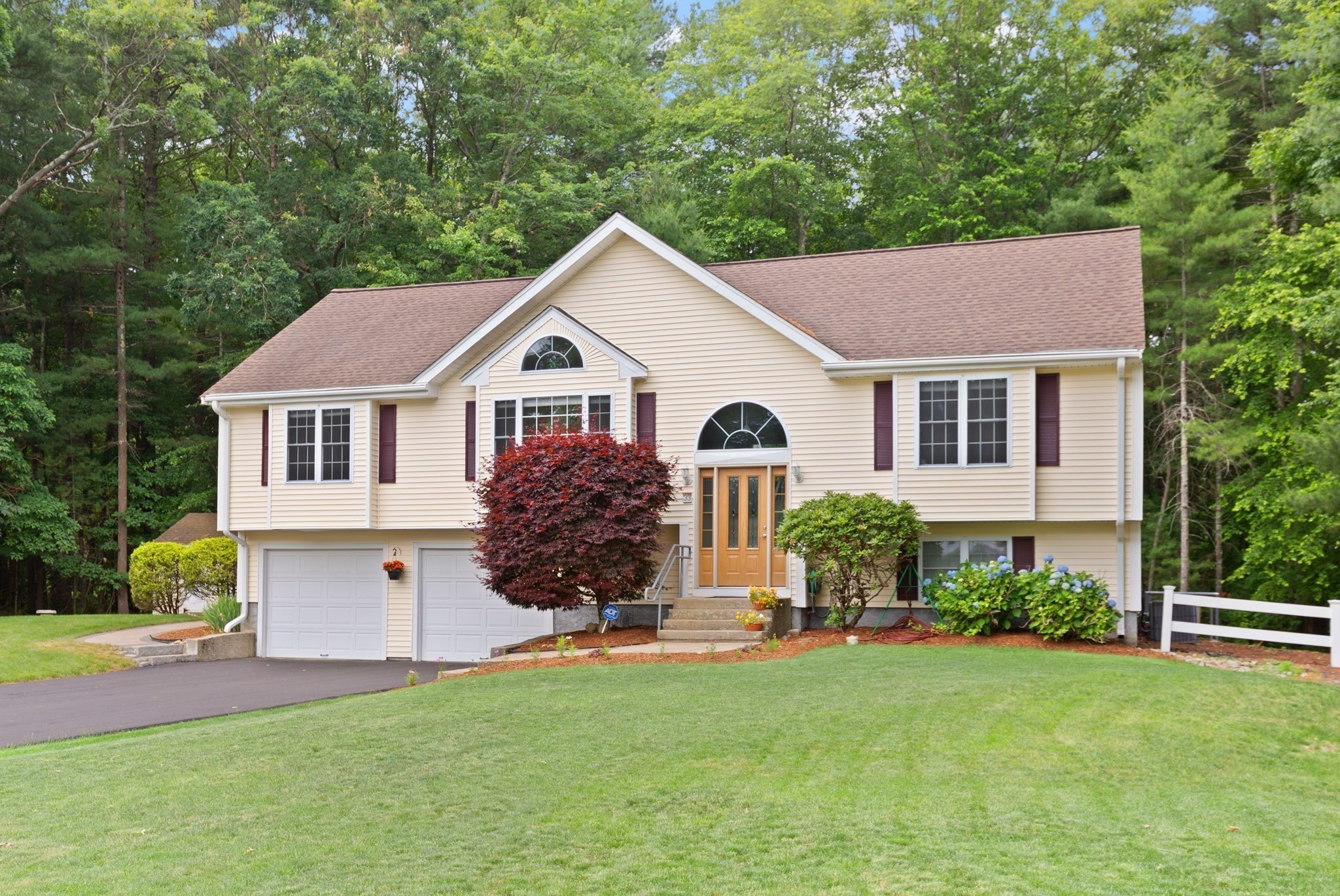 33 Alger Way, Stoughton, MA 02072
