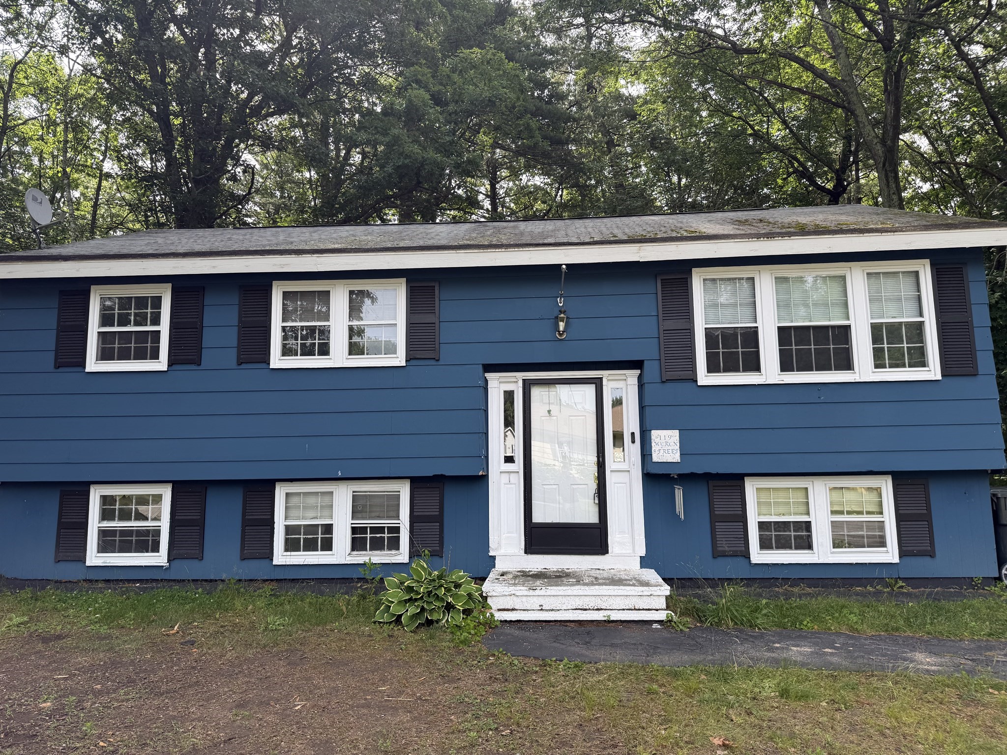 119 Myron St, Dracut, MA 01826