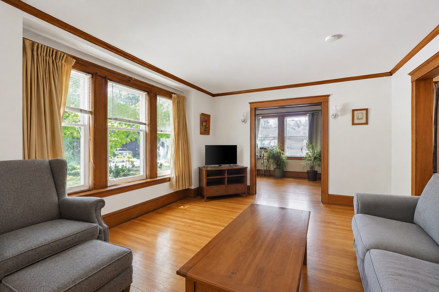 157 Elm Street, Somerville, MA 02144