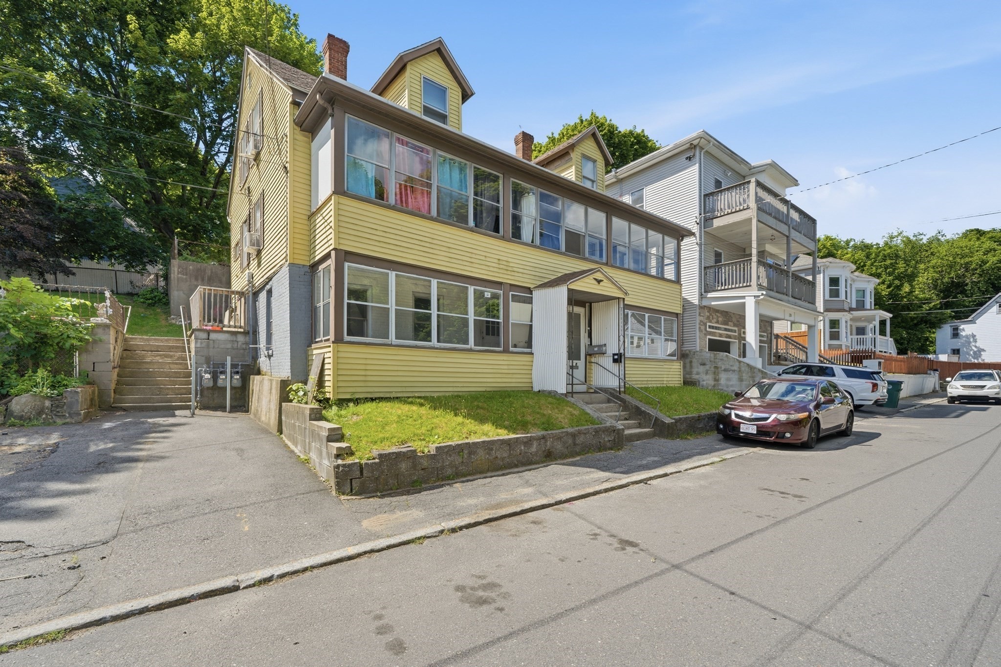 16 Walnut St, Fitchburg, MA 01420 - Image 11