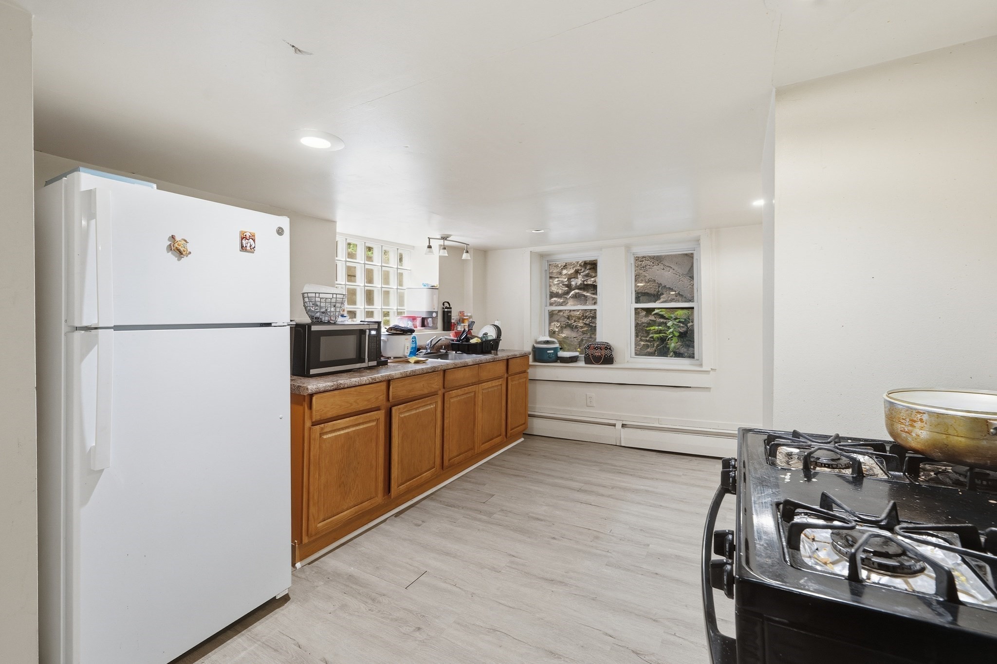 16 Walnut St, Fitchburg, MA 01420 - Image 35
