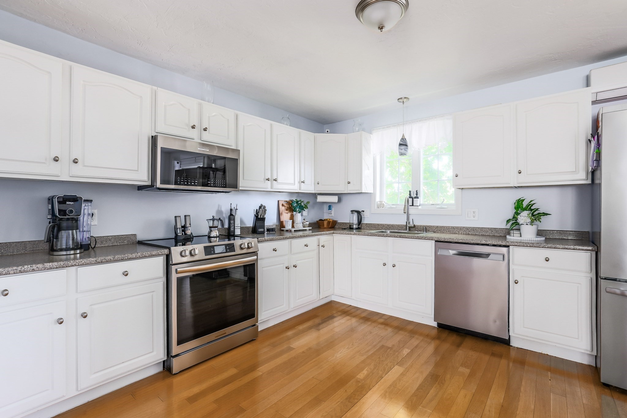 22 Bancroft St Unit B, Worcester, MA 01610 - Image 8
