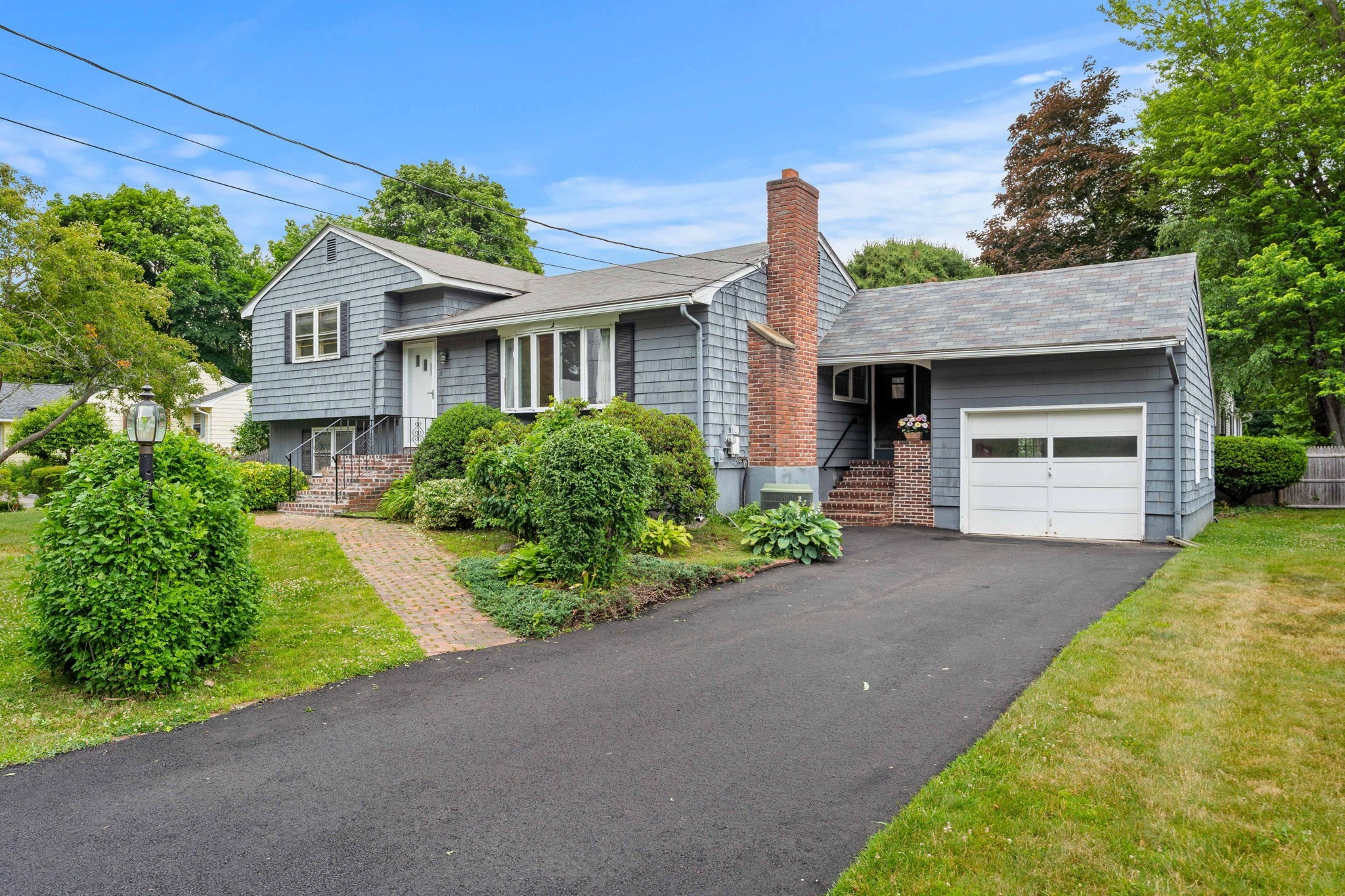 10 Pine Rd, Beverly, MA 01915