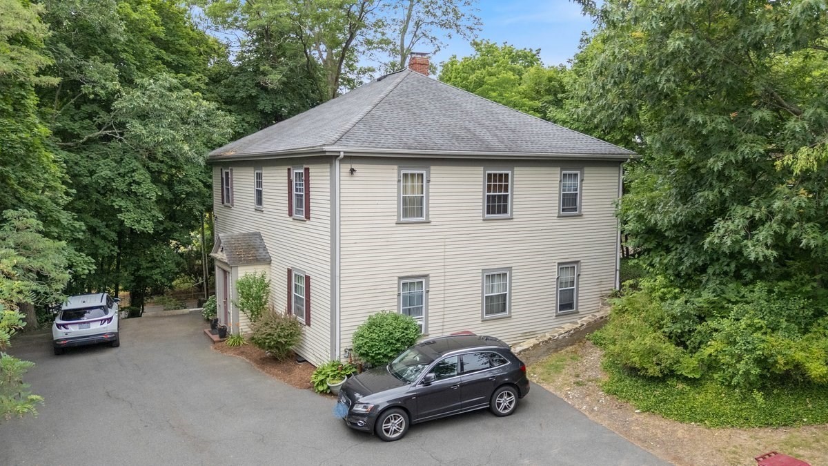 60 Vinton St Unit 3, Melrose, MA 02176