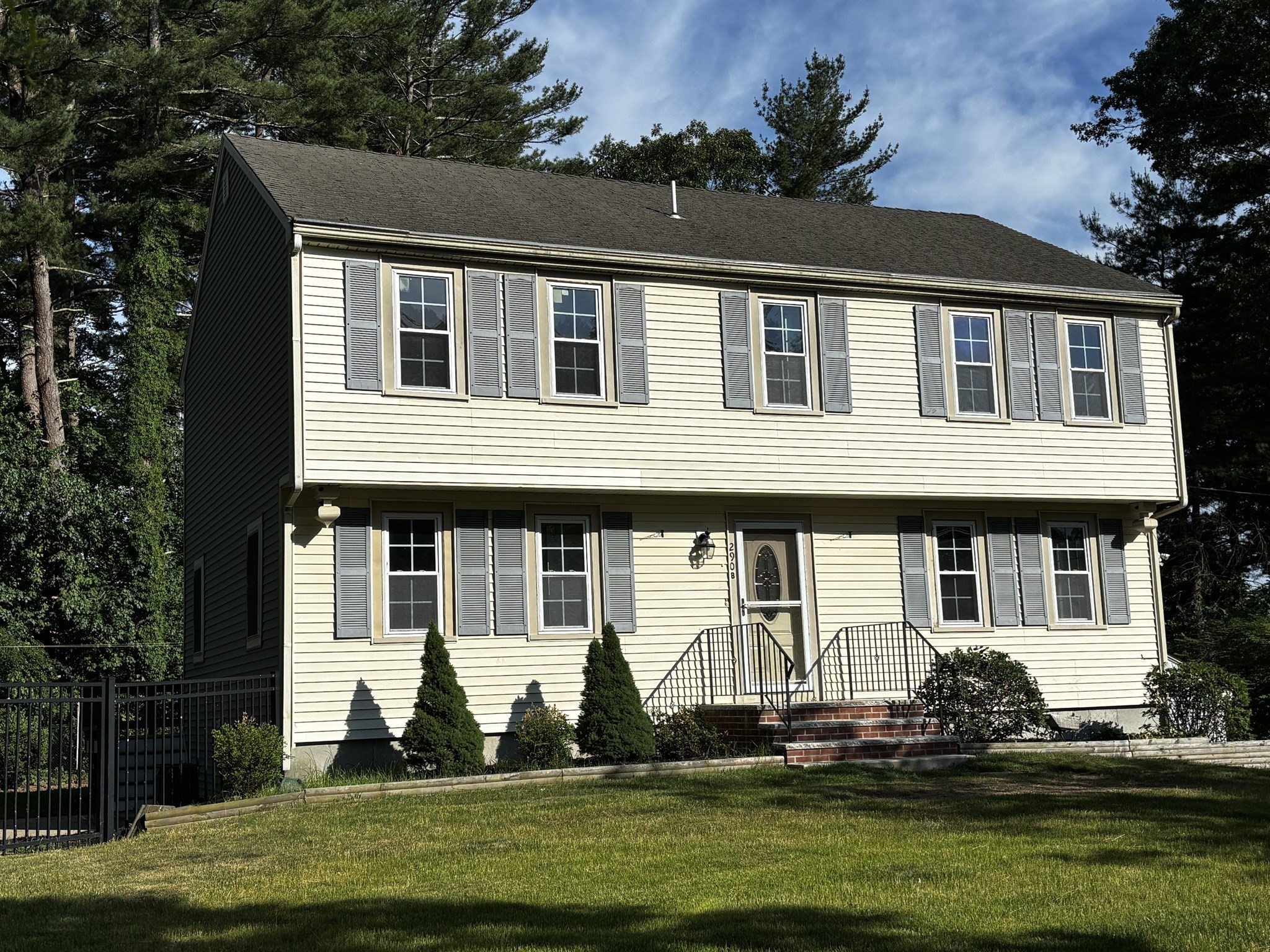 290 Center St Unit 2, Pembroke, MA 02359