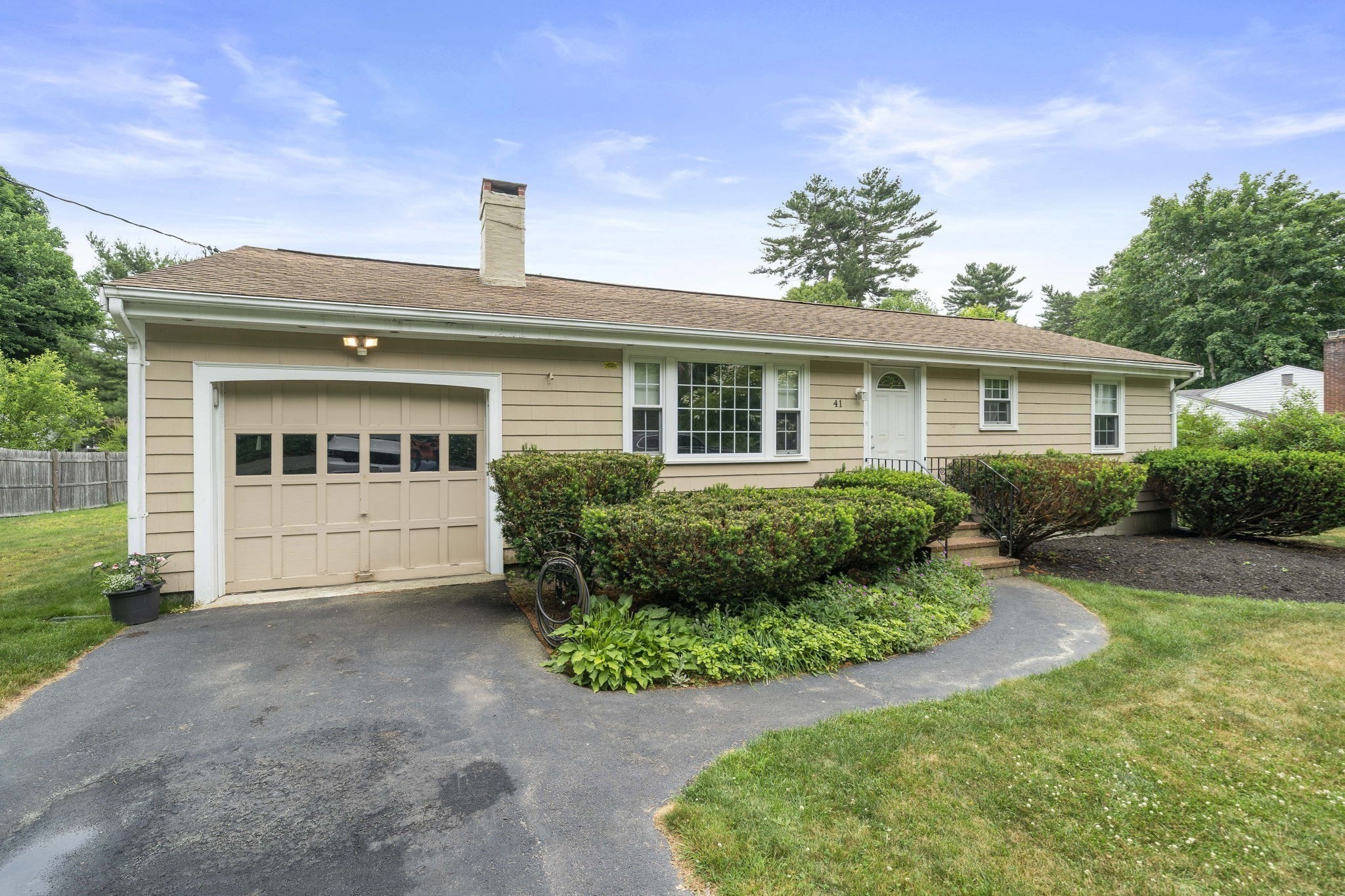 41 Brick Kiln Ln, Pembroke, MA 02359