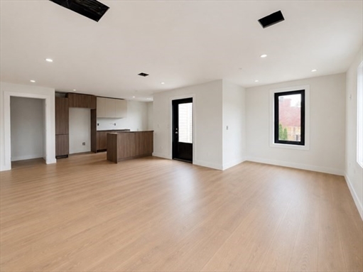 207 Tudor Street, Apt 202