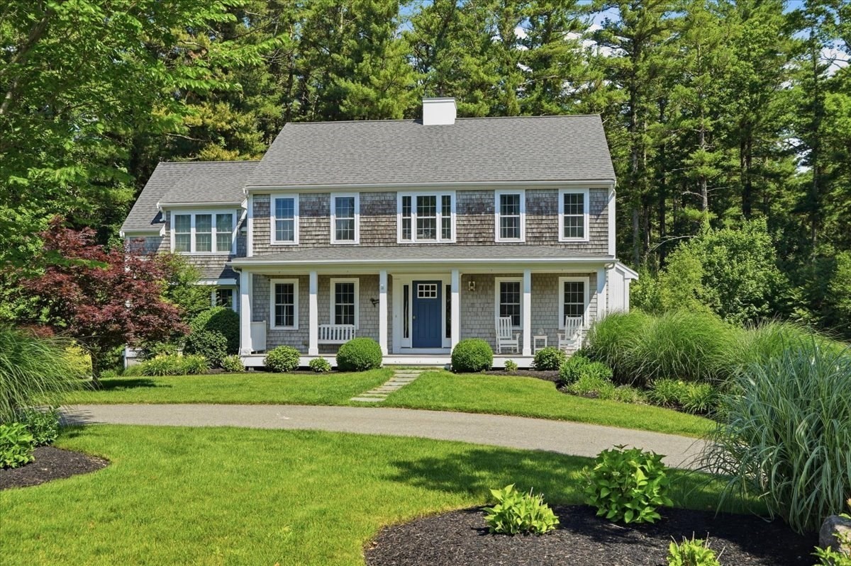 7 Fountain Knoll Ln, Kingston, MA 02364