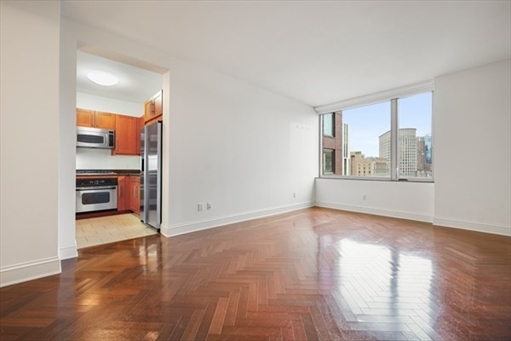 1 Charles St S, Apt 1401