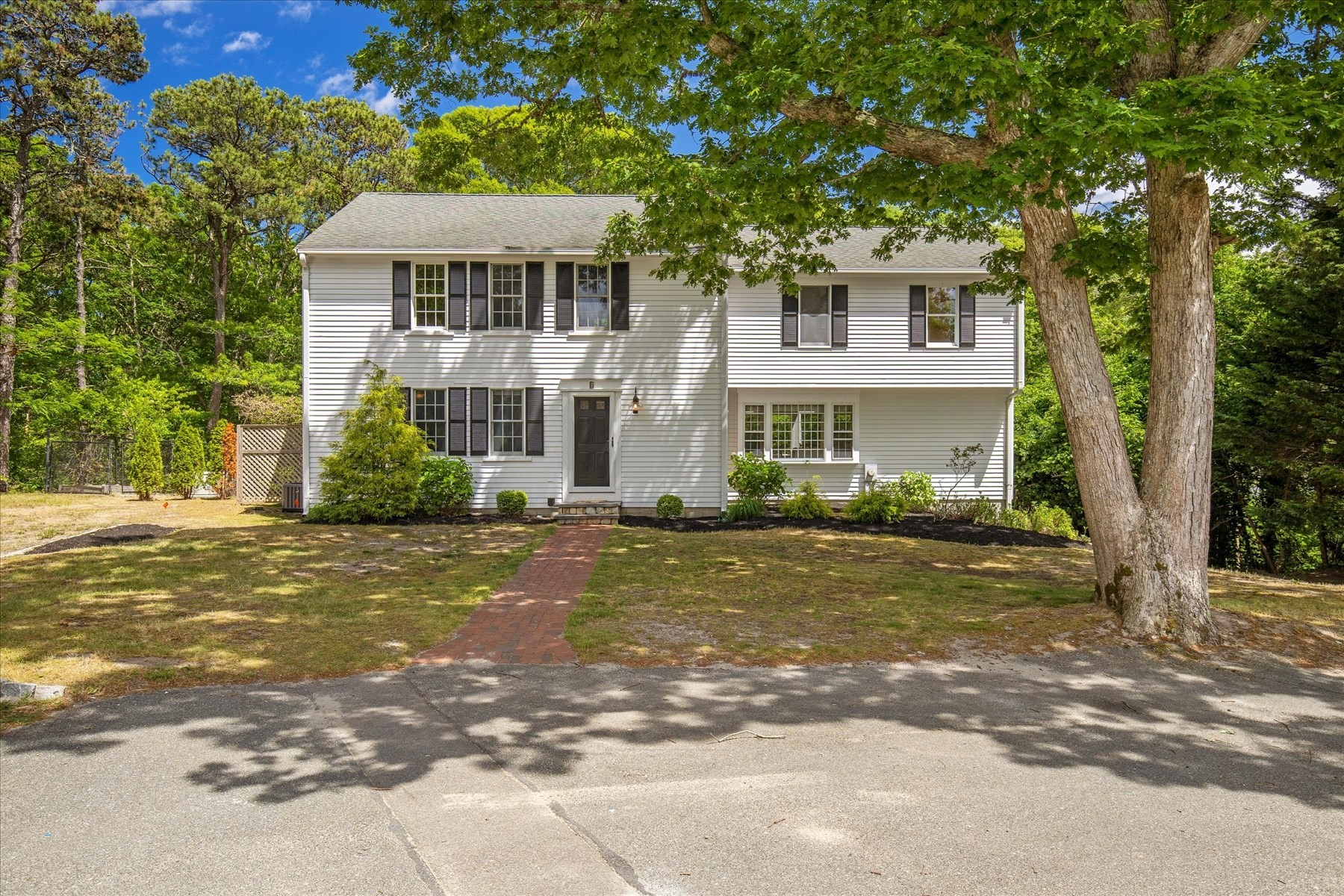 8 Winstons Path, Dennis, MA 02660