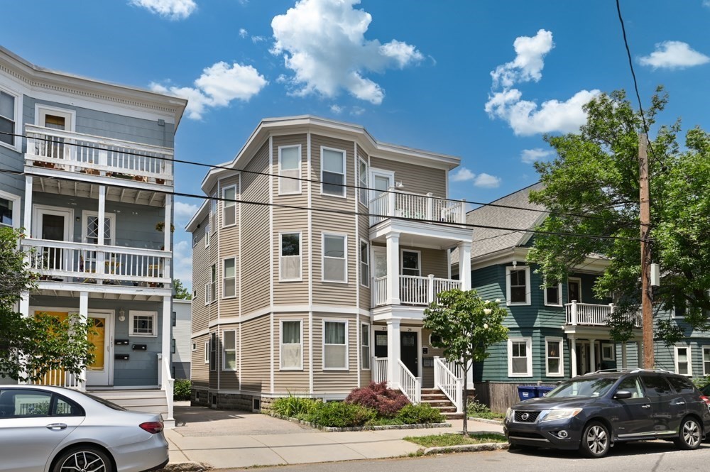 27 Cameron Ave Unit B, Cambridge, MA 02139