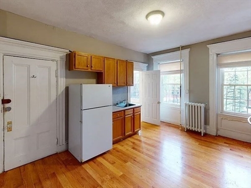 35 Dwight St., Apt 2