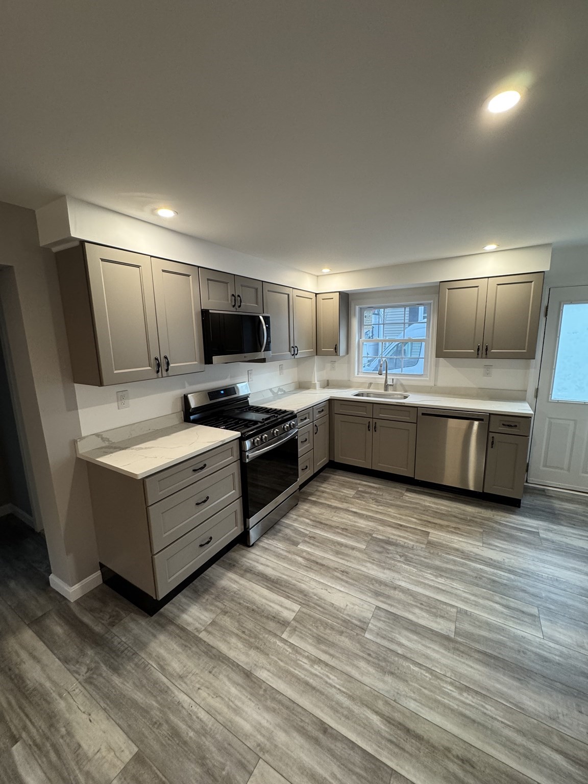18 Brimsmead St, Marlborough, MA 01752 - Image 4