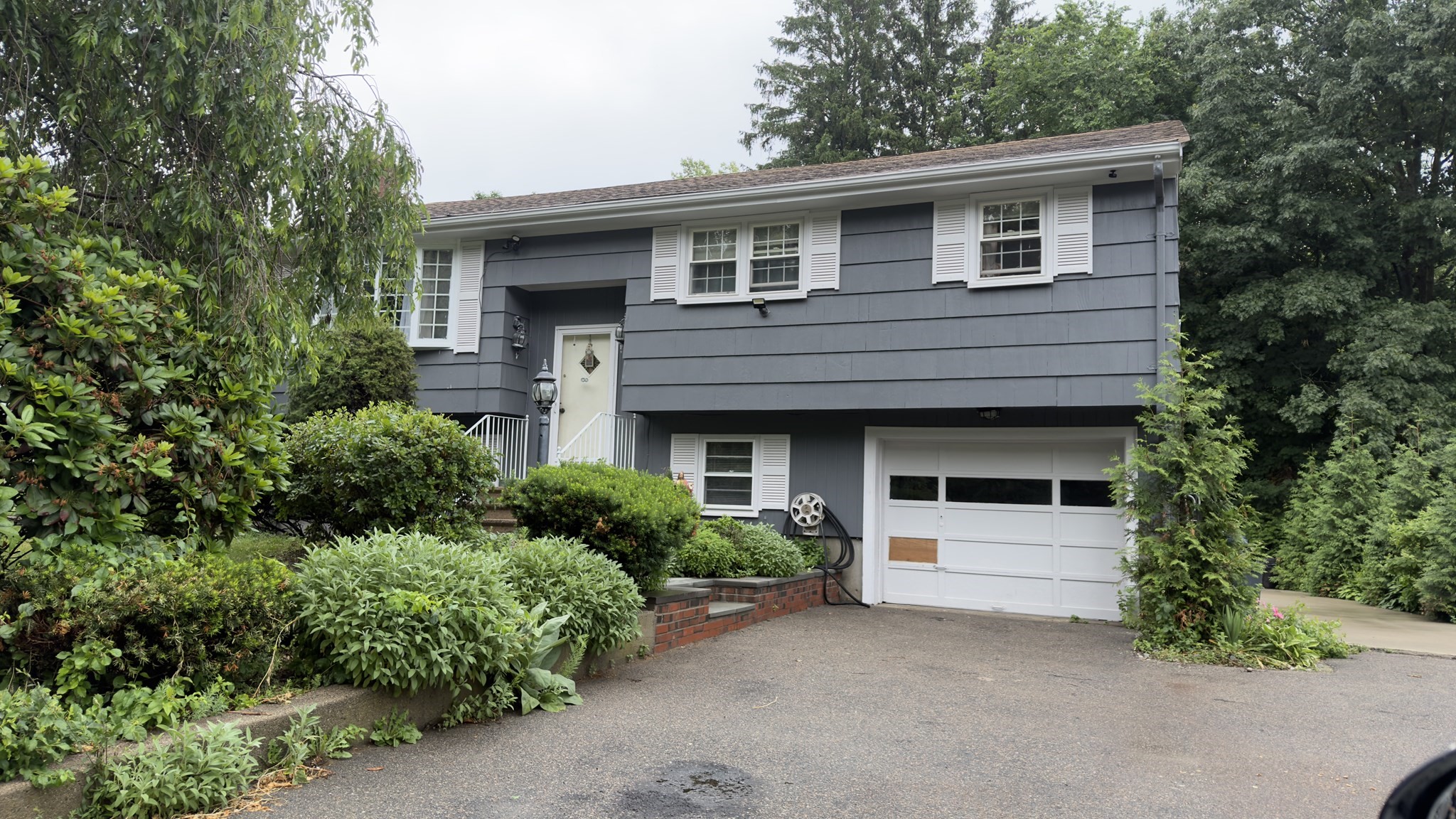 260 Pearl St, Brockton, MA 02301
