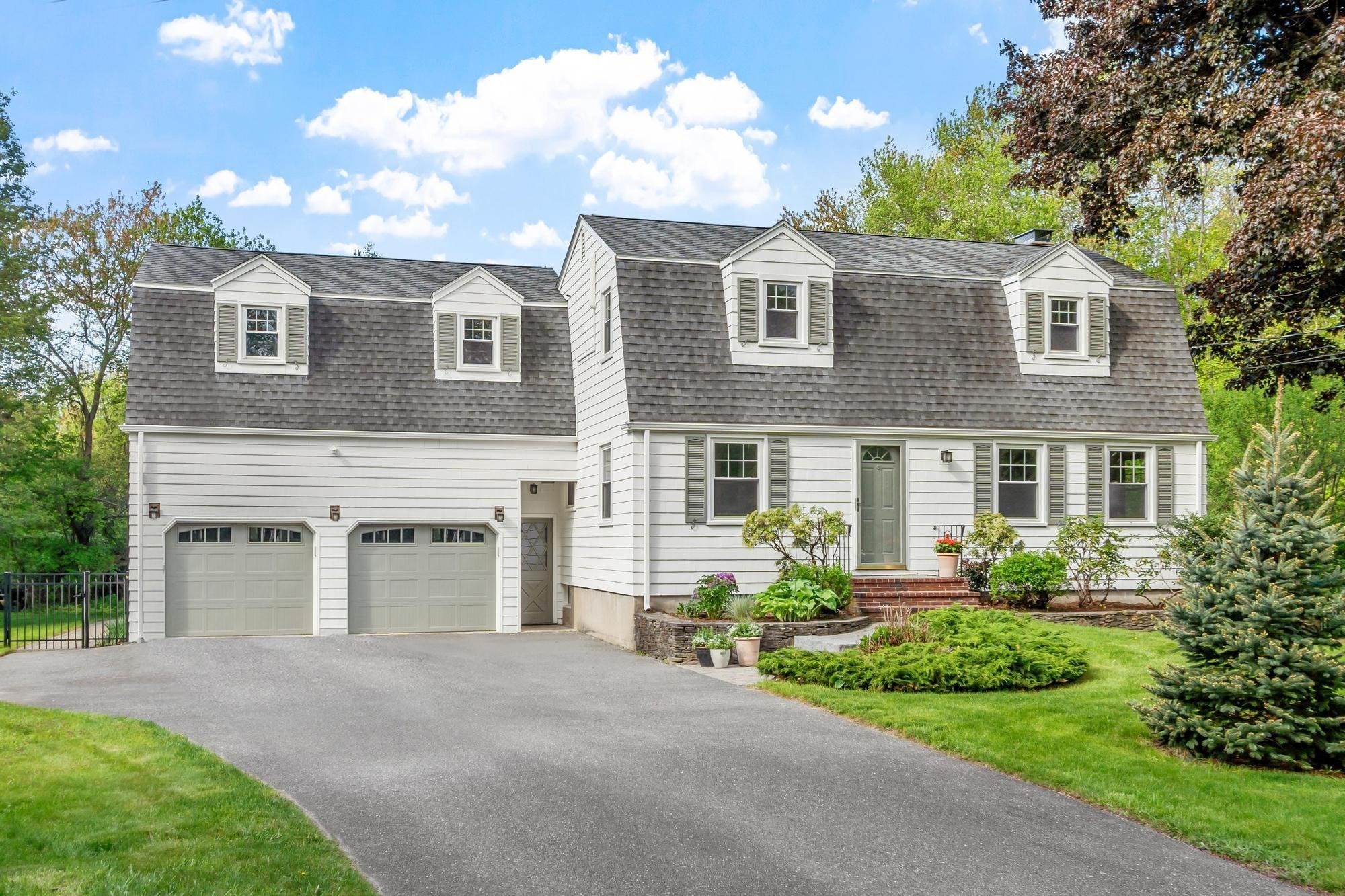 65 Mallard Dr, Concord, MA 01742