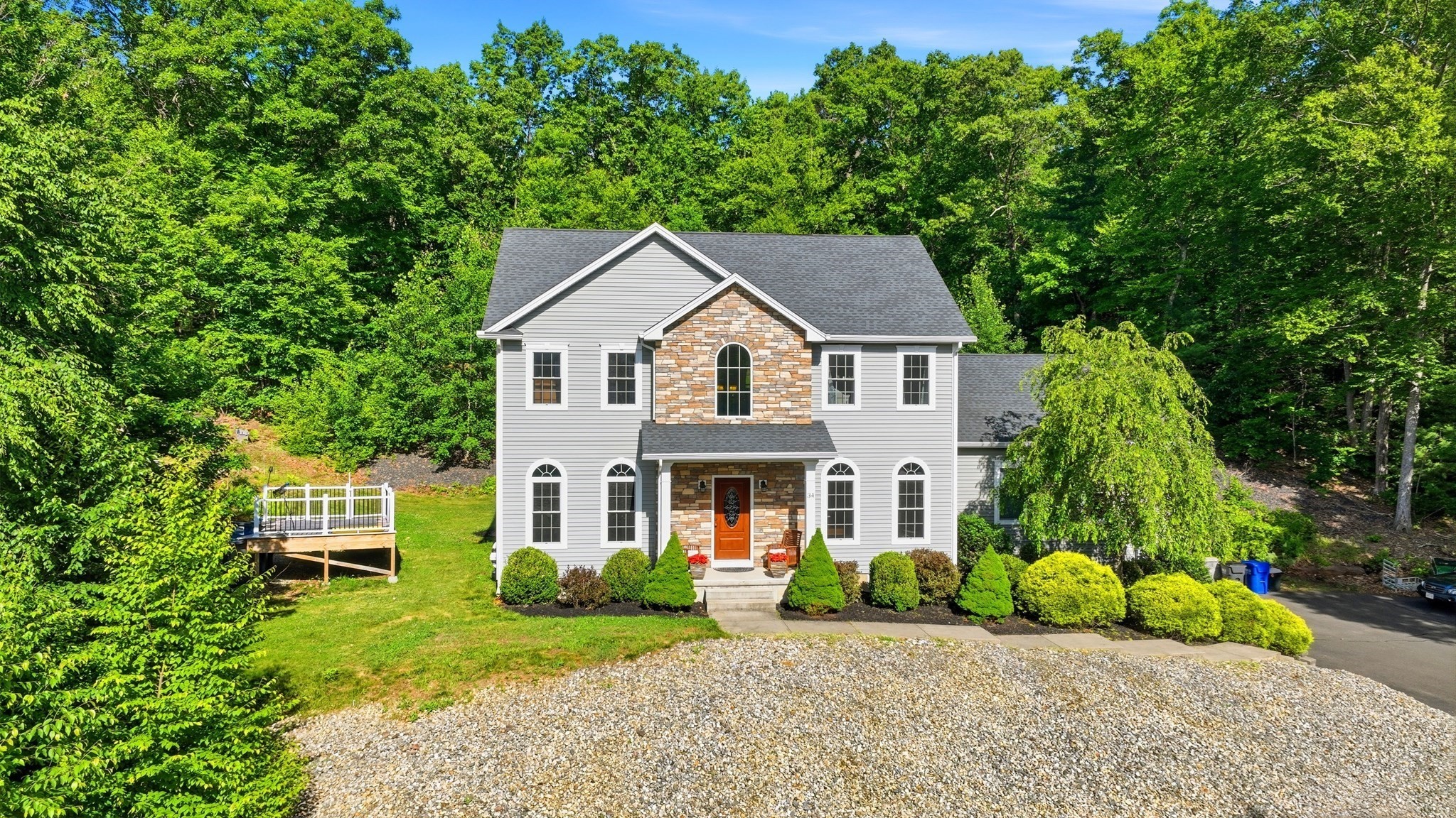 34 Bissonnette Cir, Southampton, MA 01073