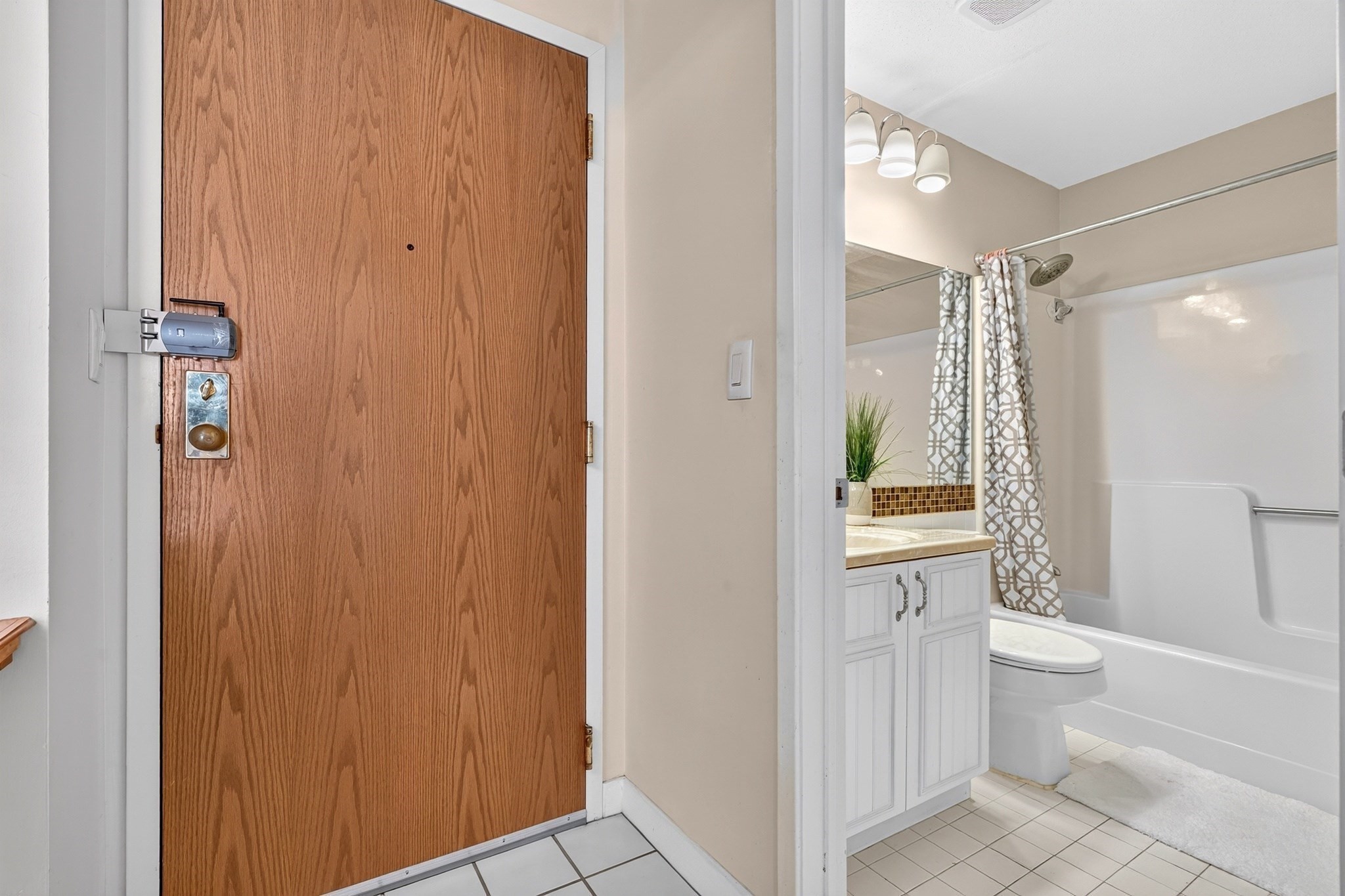 269 Cambridge Rd Unit 608, Woburn, MA 01801 - Image 8