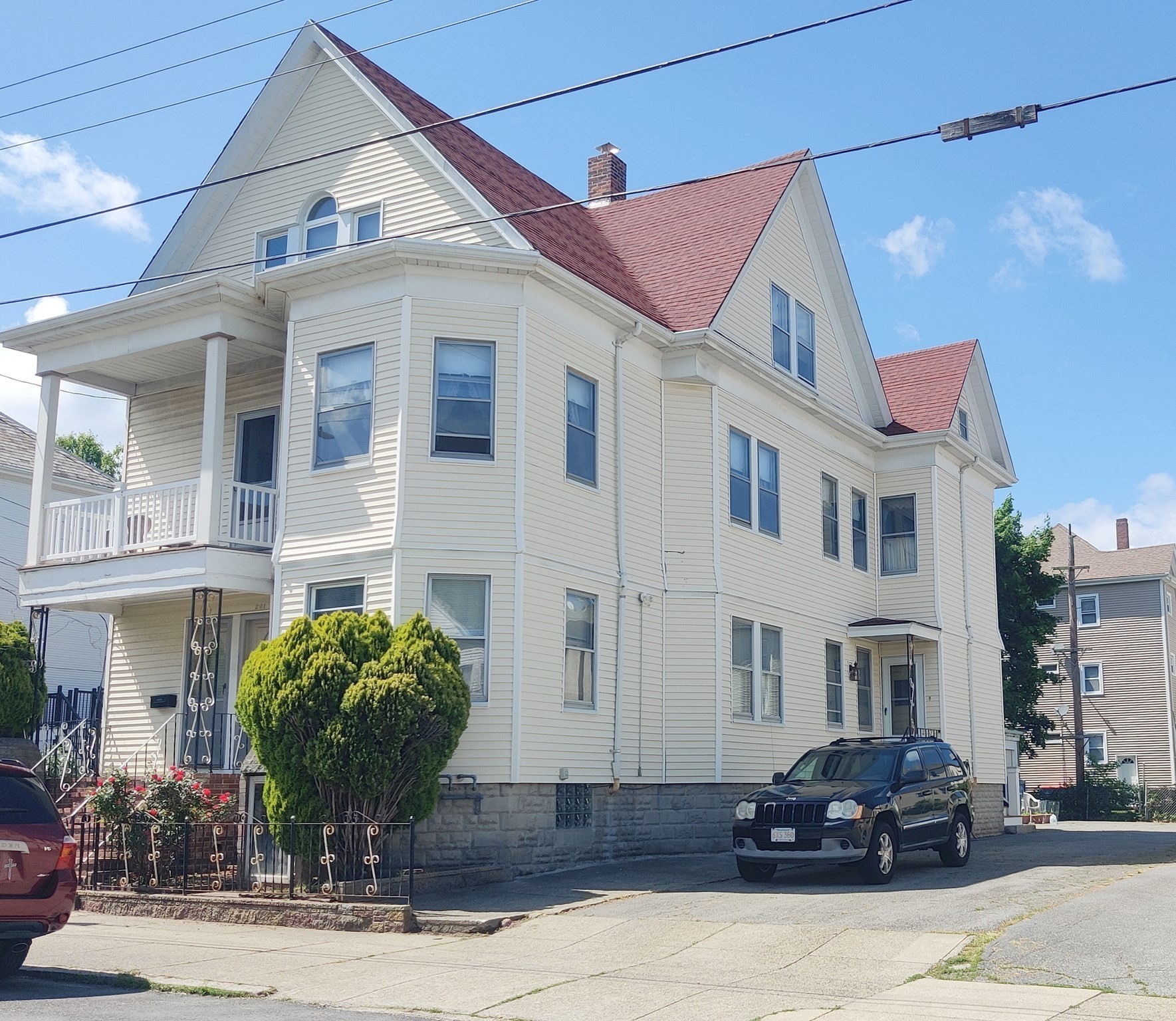 201 Whitman St, New Bedford, MA 02745