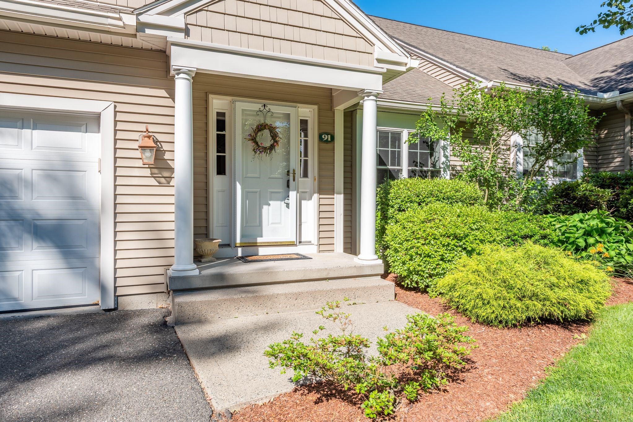 91 Shadow Brook Est Unit 91, South Hadley, MA 01075