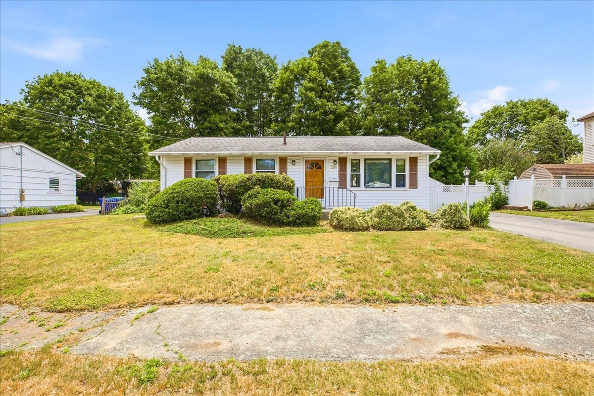 20 Pine Hill Ter, Rockland, MA 02370
