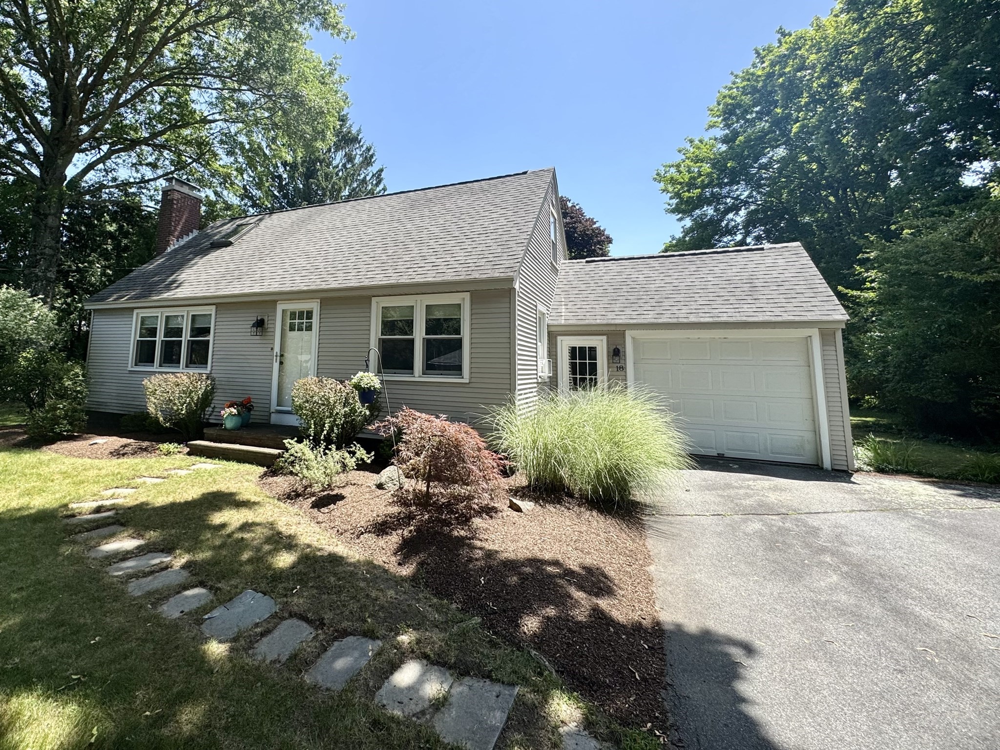 18 Cortland Dr, Westborough, MA 01581