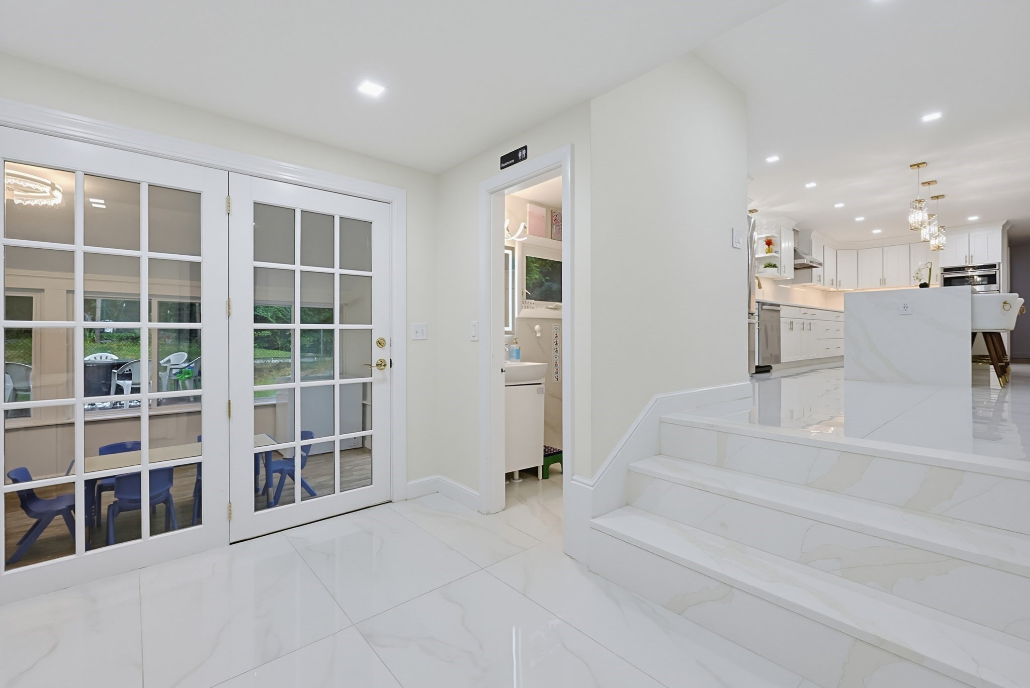 14 Country Ln, Marlborough, MA 01752 - Image 9