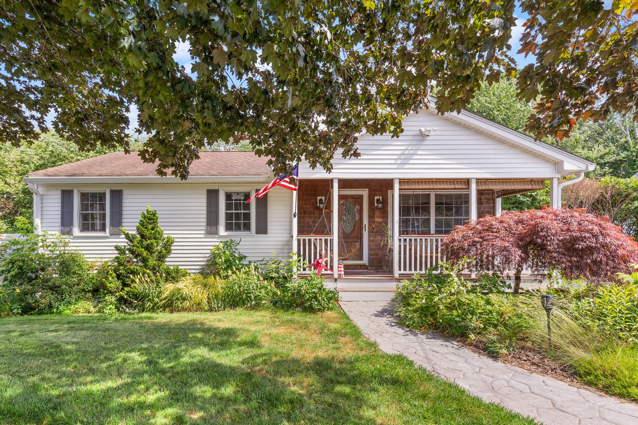 16 Jionzo Rd, Milford, MA 01757
