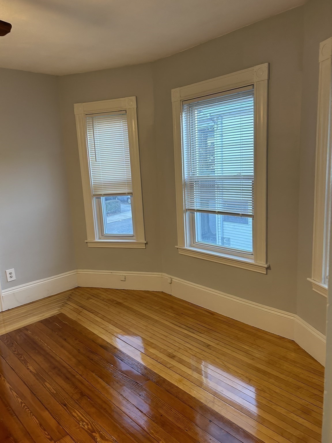 31 Hollingsworth St, Lynn, MA 01902 - Image 29