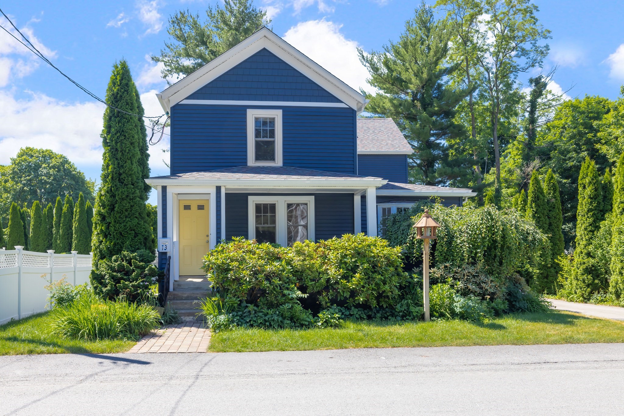 13 Avon St, Natick, MA 01760