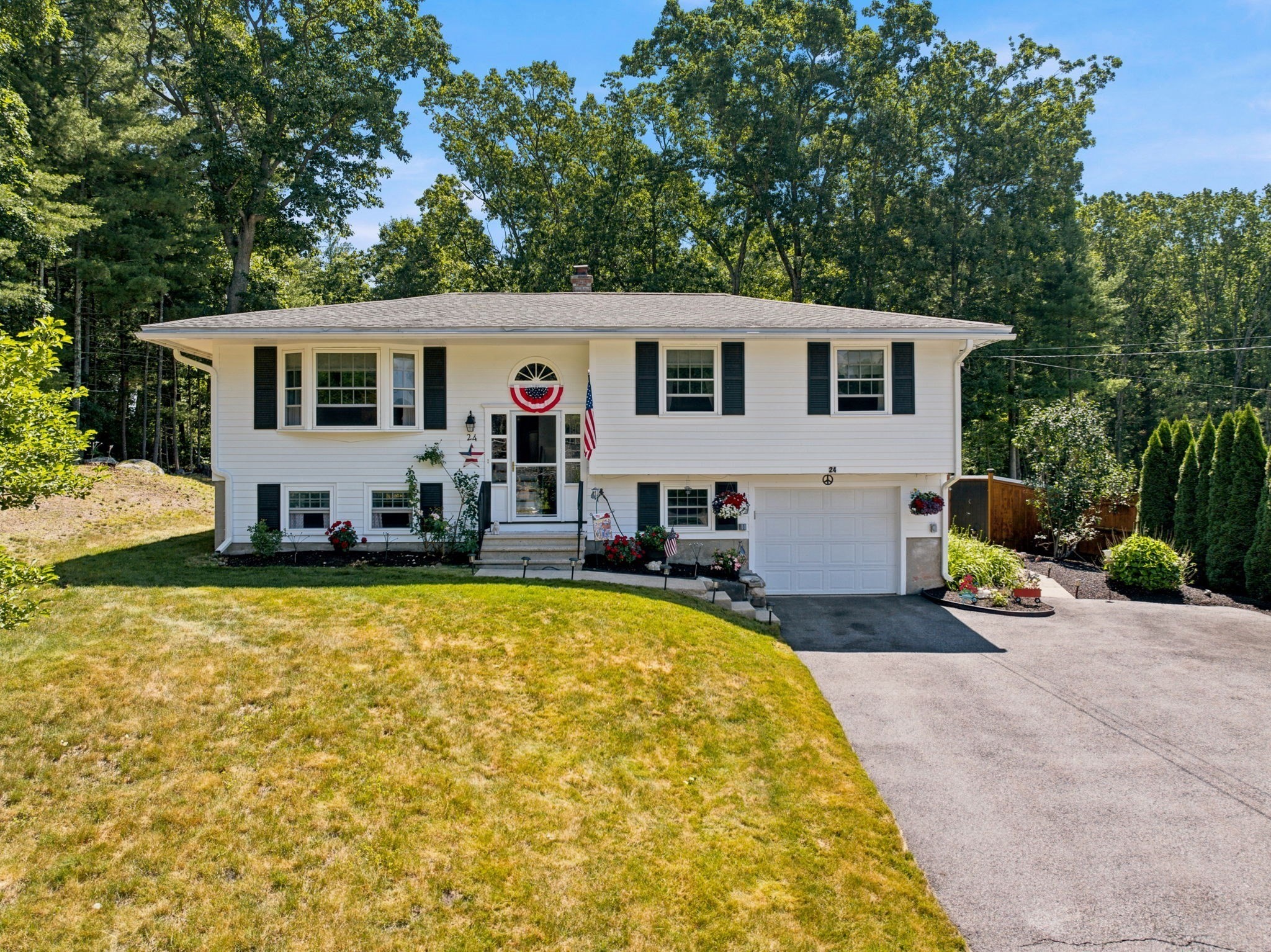 24 Old Stage Road, Chelmsford, MA 01824