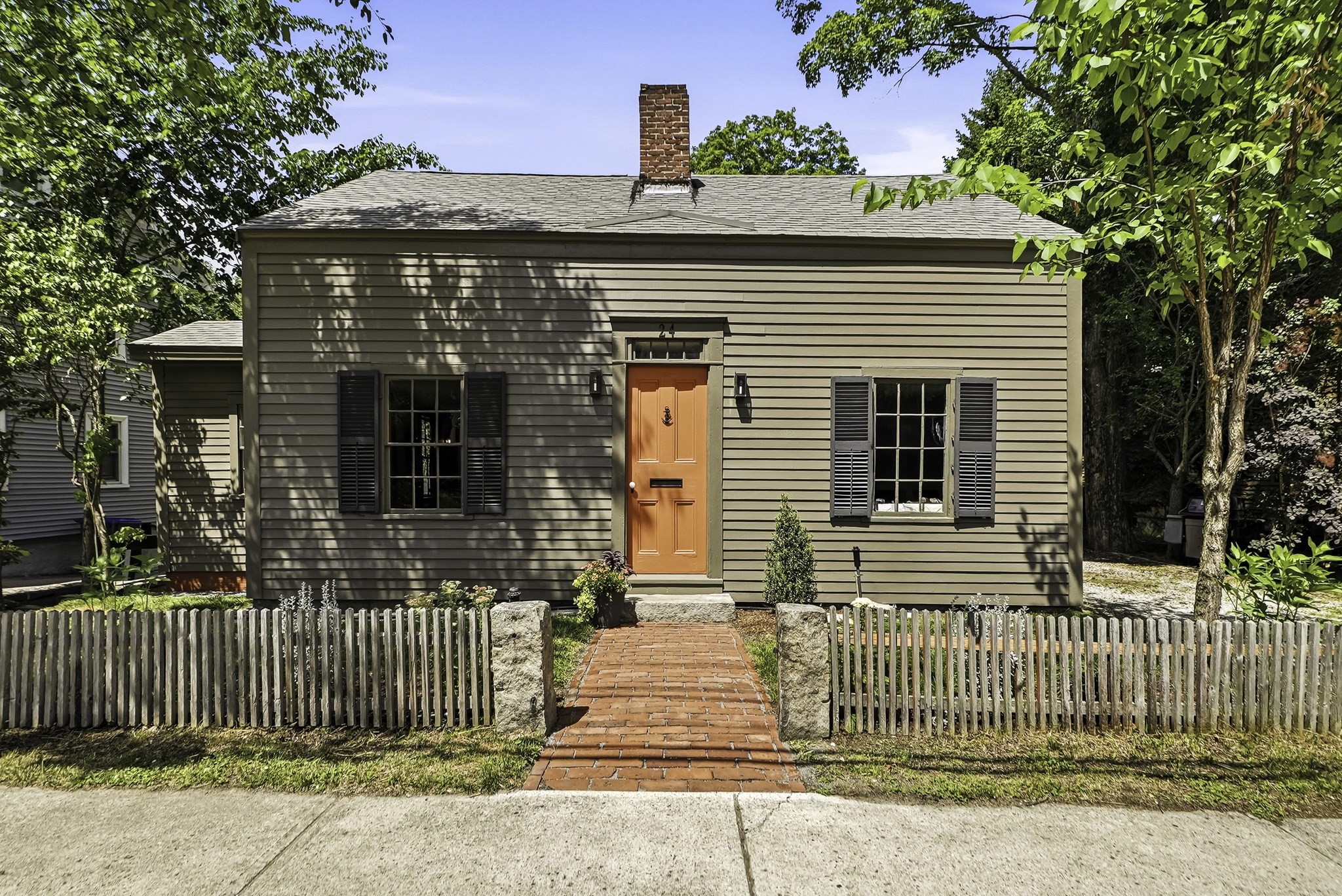 24 School St, Westborough, MA 01581