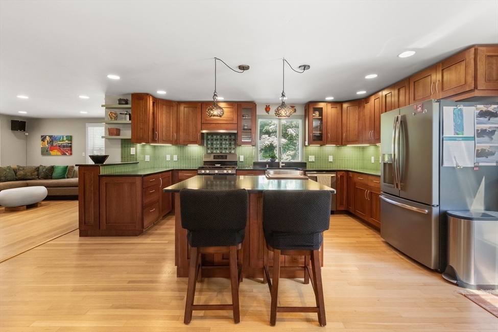 94 Lovett St, Beverly, MA Image 11