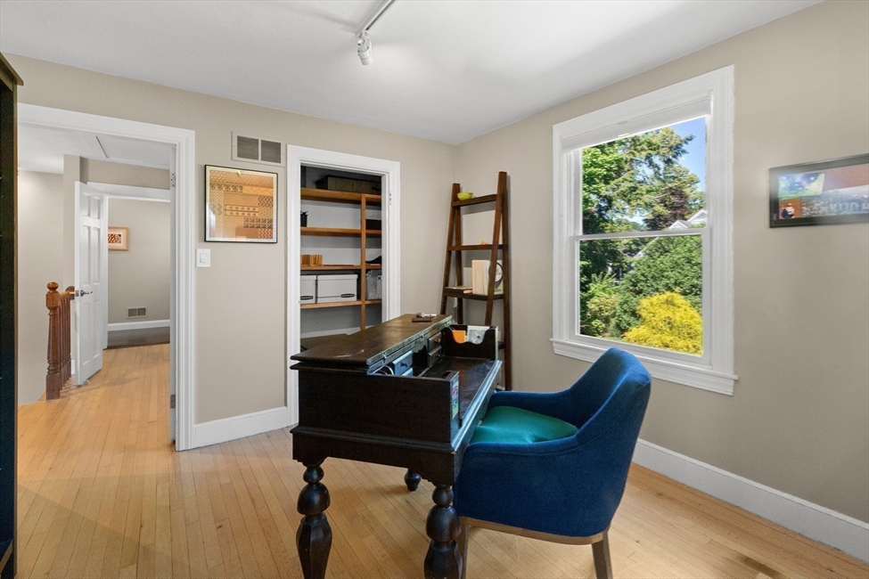 94 Lovett St, Beverly, MA Image 29