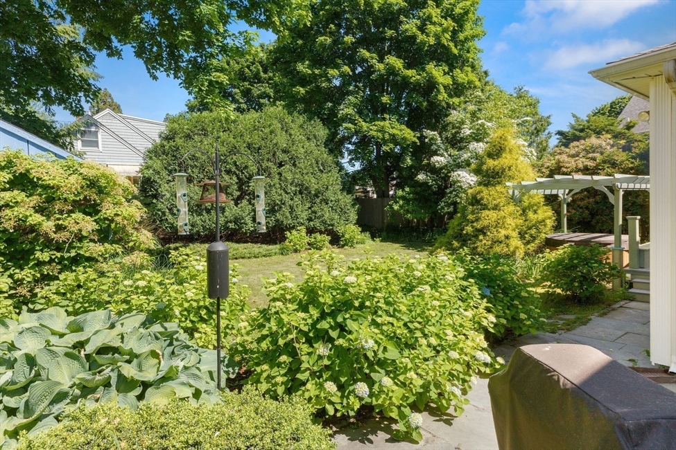 94 Lovett St, Beverly, MA Image 35