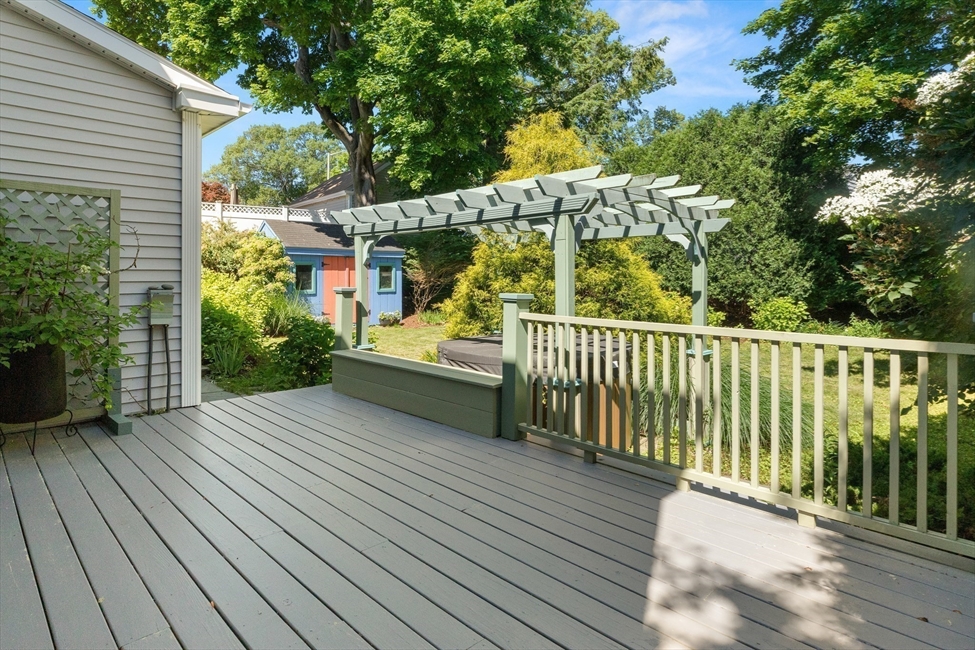 94 Lovett St, Beverly, MA Image 36