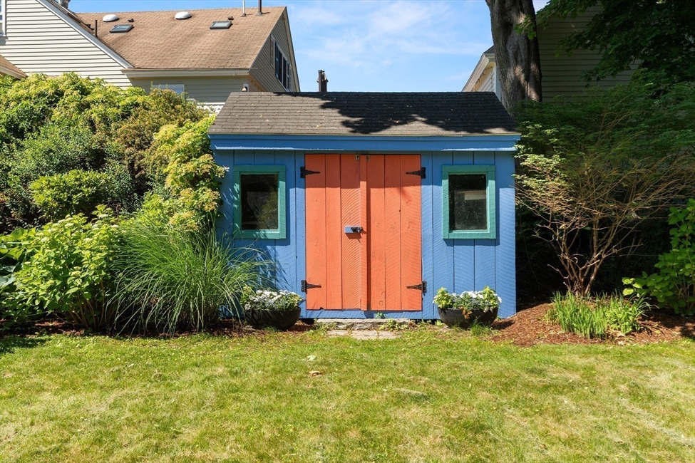 94 Lovett St, Beverly, MA Image 38