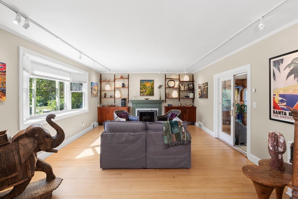 94 Lovett St, Beverly, MA Image 5