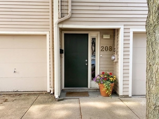 208 Charles, Apt 208