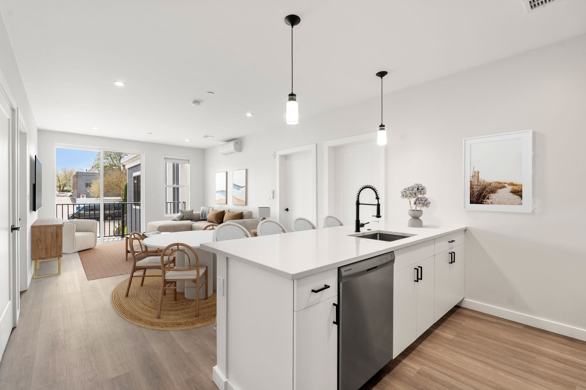 10 Somerset Unit 203, Winthrop, MA 02152
