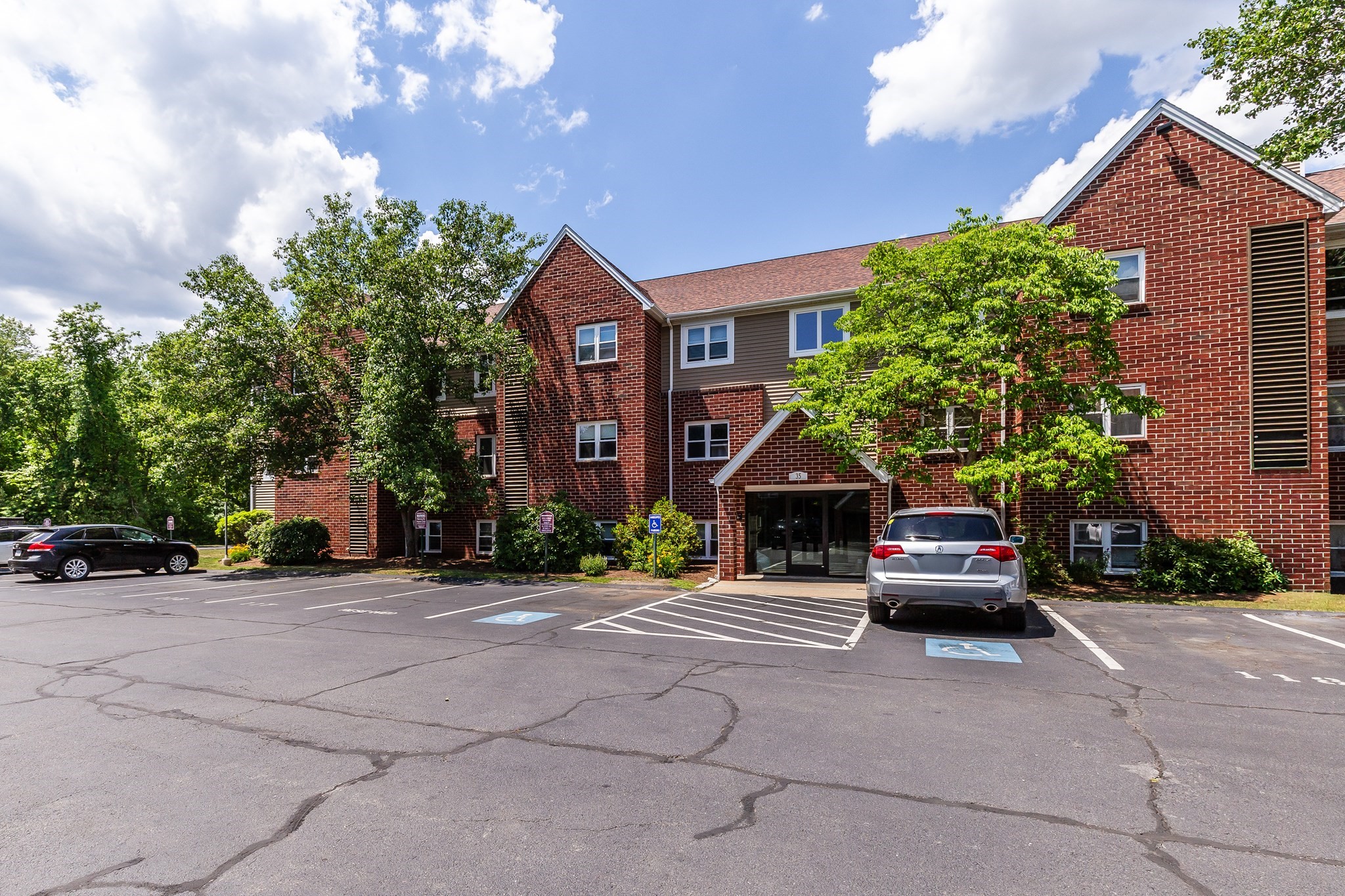35 Longworth Ave Unit 25, Brockton, MA 02301