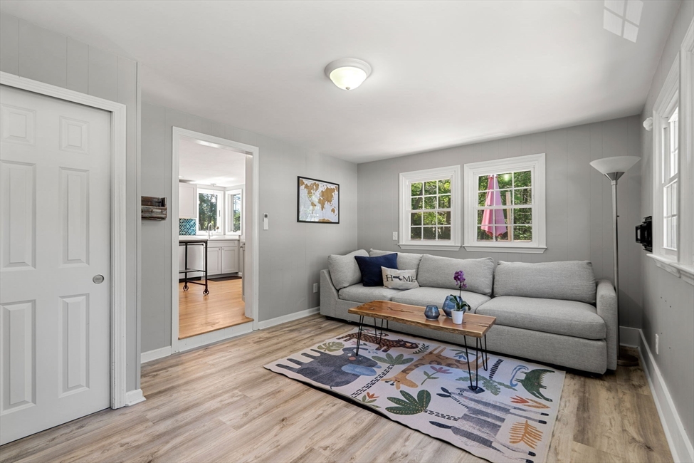 212 Common Ln, Beverly, MA Image 8