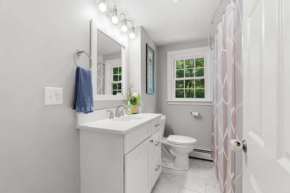 212 Common Ln, Beverly, MA Image 10