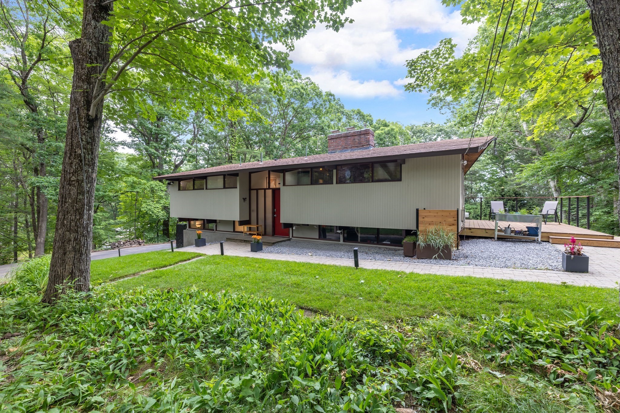69 Puritan Ln, Sudbury, MA 01776