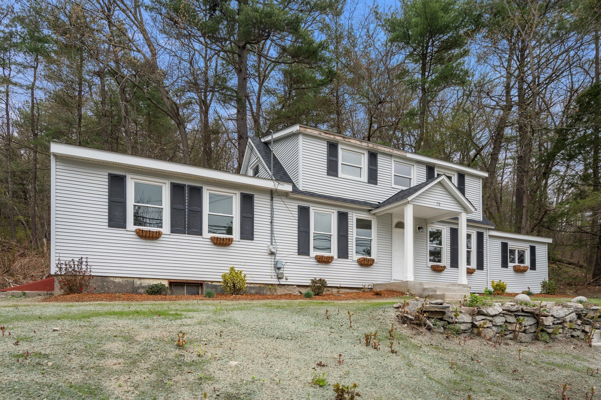 78 Pleasant St, Grafton, MA 01519
