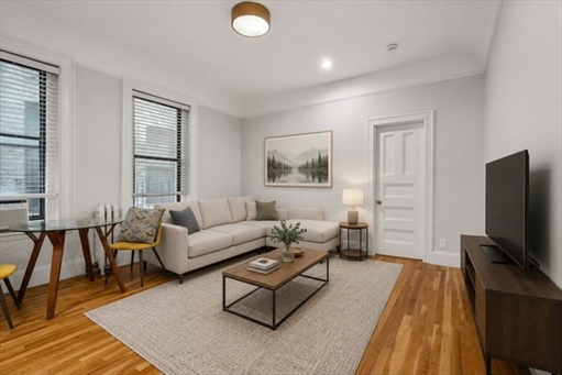 362-366 Commonwealth Ave, Apt 4C
