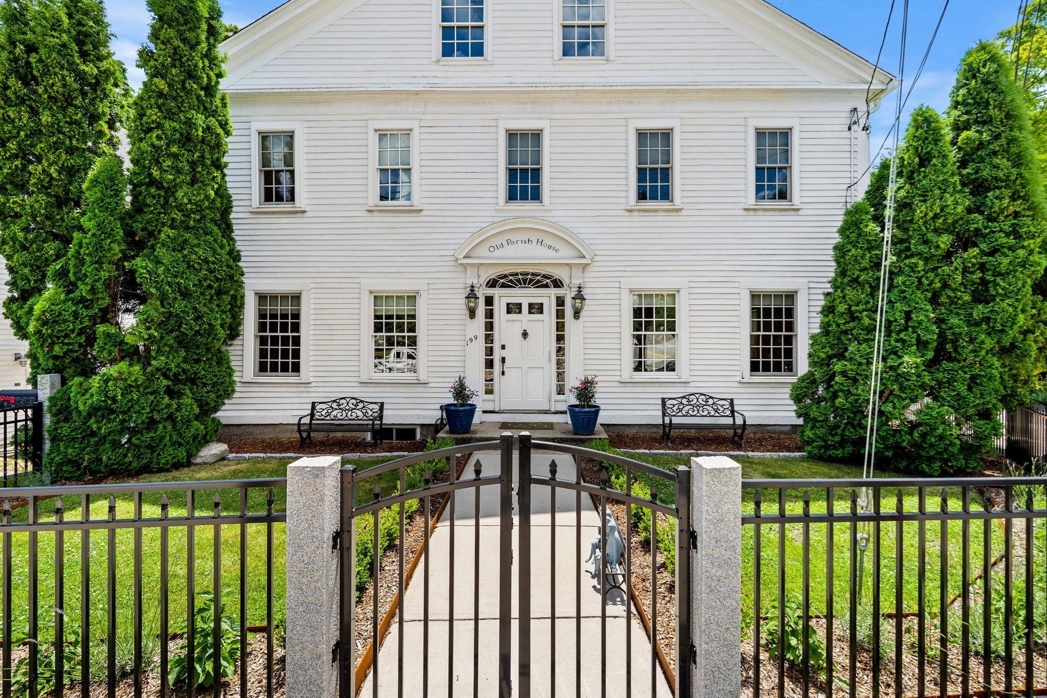 199 Main St, Medway, MA 02053