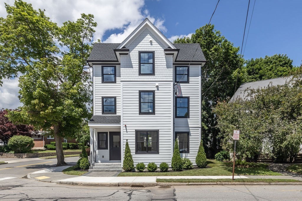 43 Crafts Street, Newton, MA 02458