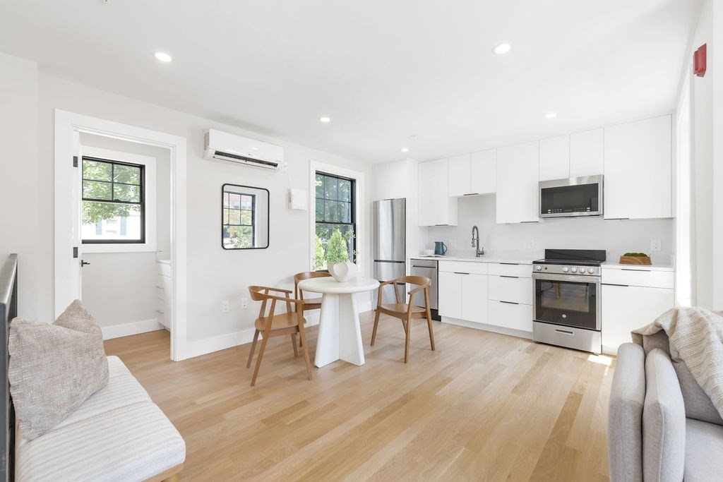 43 Crafts Street, Newton, MA 02458 - Image 4
